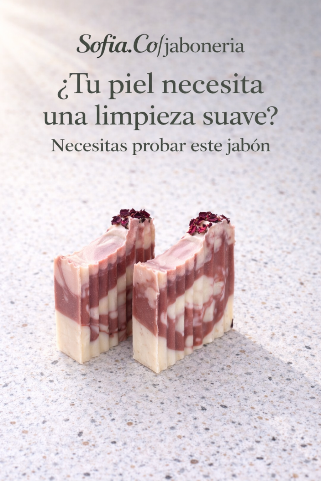 Jabón Artesanal de Arcilla Blanca y Rosas – Limpieza Profunda y Piel Radiante