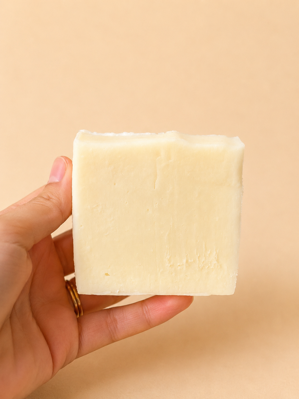 Oat and Honey Handmade Soap – Soft and Hydrated Skin
